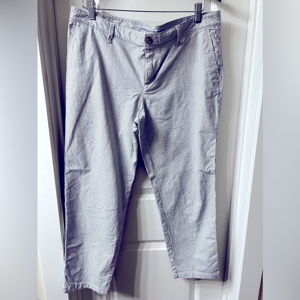 Gap Factory ankle pants white with blue pinstripes size 12
